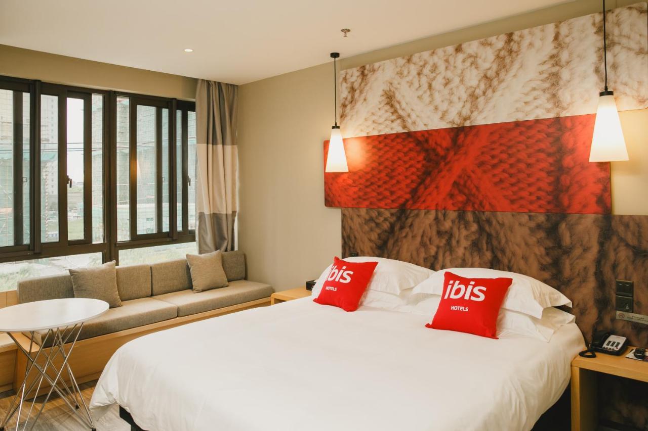 Ibis Haimen South Changjiang Rd Hotel Nantong Bagian luar foto
