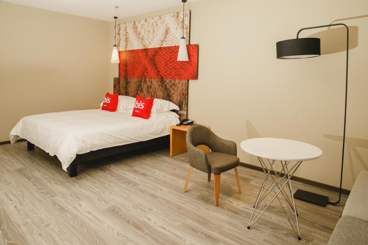 Ibis Haimen South Changjiang Rd Hotel Nantong Bagian luar foto